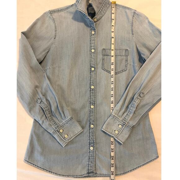 J. Crew Denim Shirt Womens Size XS Light Wash 100% Cotton Button Down Casual - Picture 8 of 12